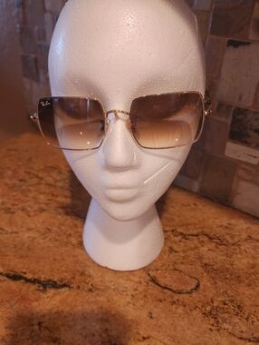 Ray-Ban Women’s Gold Frame Gradient Brown Sunglasses